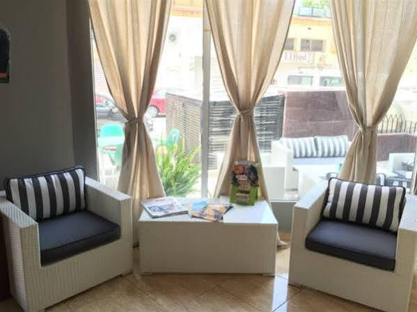 Hotel Manantiales 토레몰리노스 외부 사진